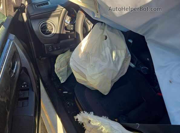 2T1BURHE4KC226519 2019 TOYOTA COROLLA White Вид панелі приладів