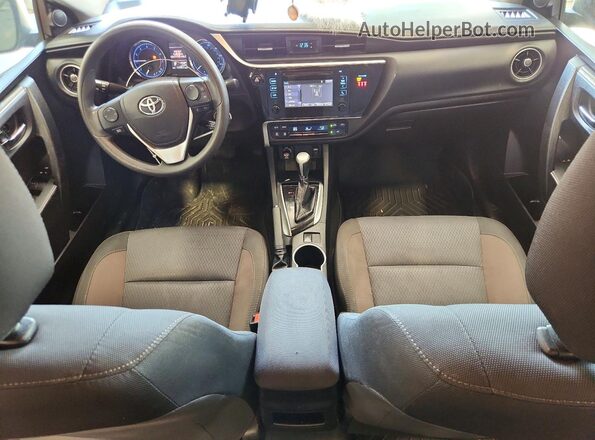 2T1BURHE4KC230571 2019 TOYOTA COROLLA Red Вид панелі приладів