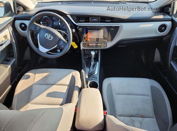 2T1BURHE5HC786543 2017 TOYOTA COROLLA White Vista del salpicadero