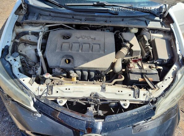 2T1BURHE5HC864786 2017 TOYOTA COROLLA Белый Вид задней части салона