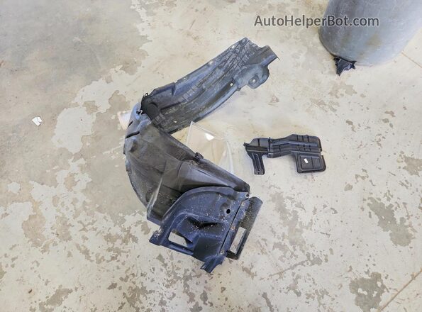 2T1BURHE5HC900881 2017 TOYOTA COROLLA Silver Widok komory silnika