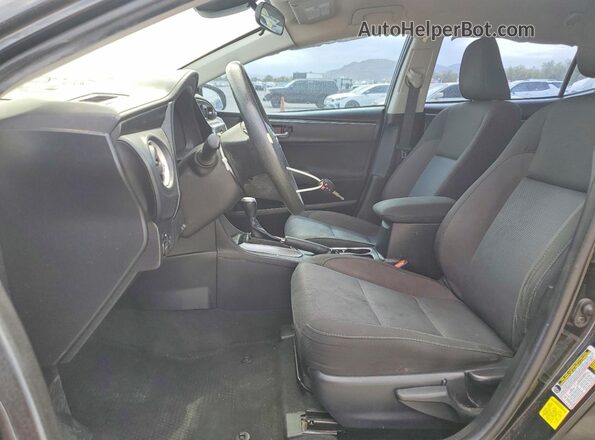 2T1BURHE5JC035254 2018 TOYOTA COROLLA Черный Вид салона спереди