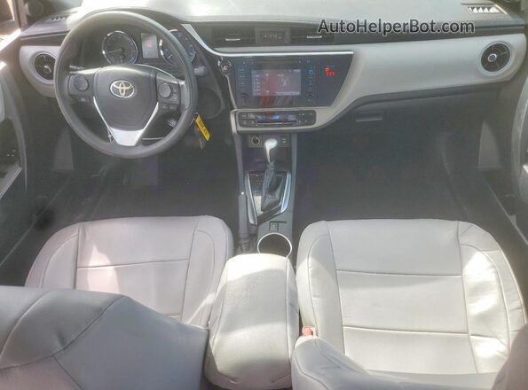 2T1BURHE5JC073101 2018 TOYOTA COROLLA Blue Вид панелі приладів