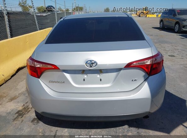 2T1BURHE5JC120921 2018 TOYOTA COROLLA Silver 