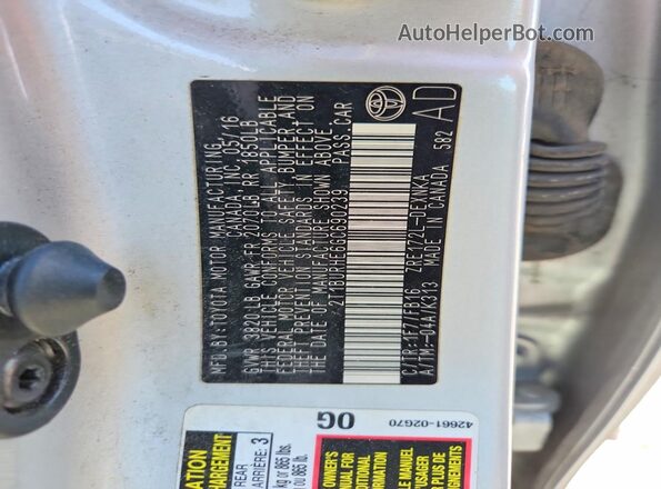 2T1BURHE6GC690239 2016 TOYOTA COROLLA Silver Widok komory silnika