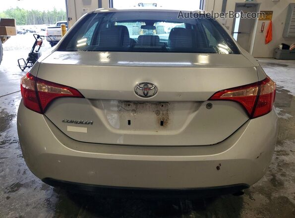 2T1BURHE6HC815743 2017 TOYOTA COROLLA Серебряный Вид сзади
