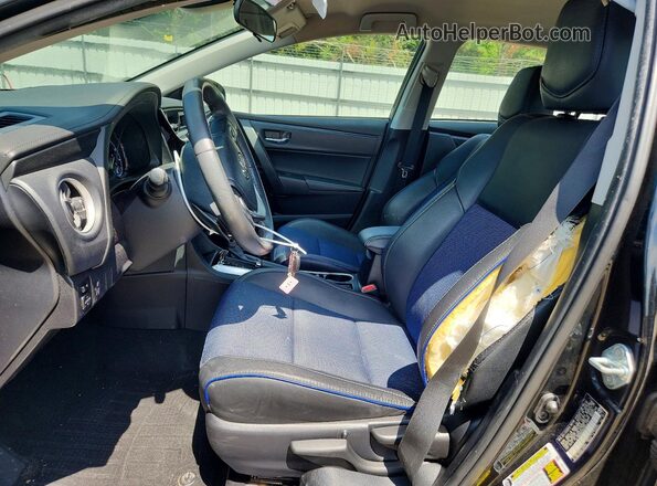 2T1BURHE6HC844417 2017 TOYOTA COROLLA Черный Вид салона спереди