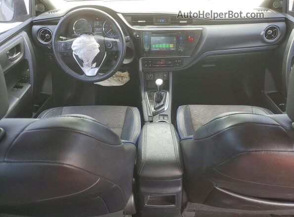 2T1BURHE6JC014977 2018 TOYOTA COROLLA Brown Dashboard view