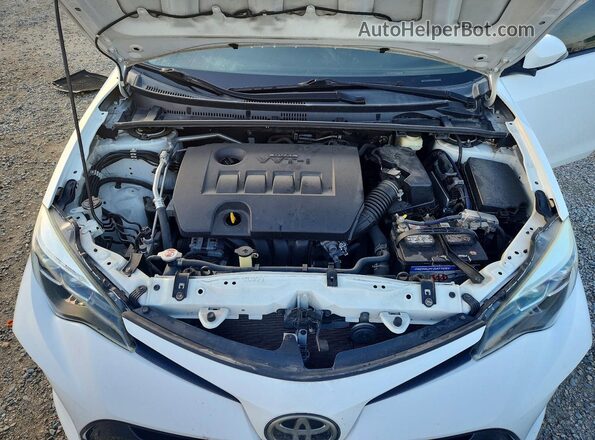2T1BURHE6JC032038 2018 TOYOTA COROLLA Белый Вид задней части салона
