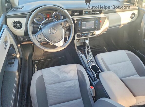 2T1BURHE6JC103903 2018 TOYOTA COROLLA Black Widok deski rozdzielczej