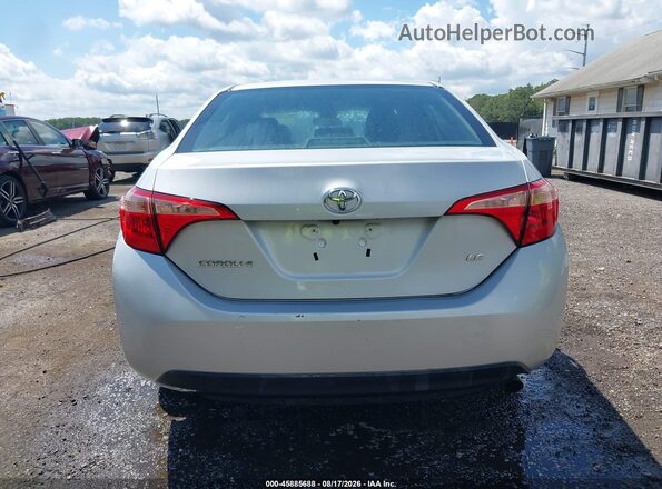 2T1BURHE6JC988023 2018 TOYOTA COROLLA Silver 