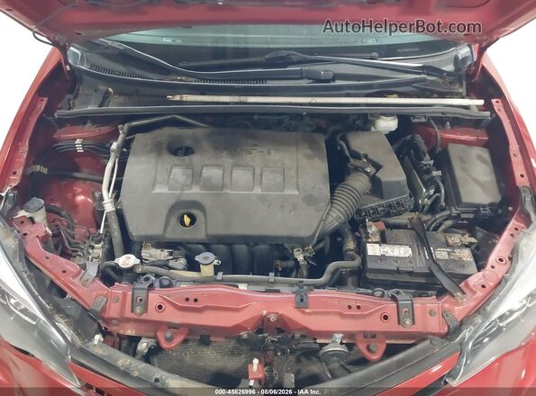 2T1BURHE6JC988913 2018 TOYOTA COROLLA Red Rear view