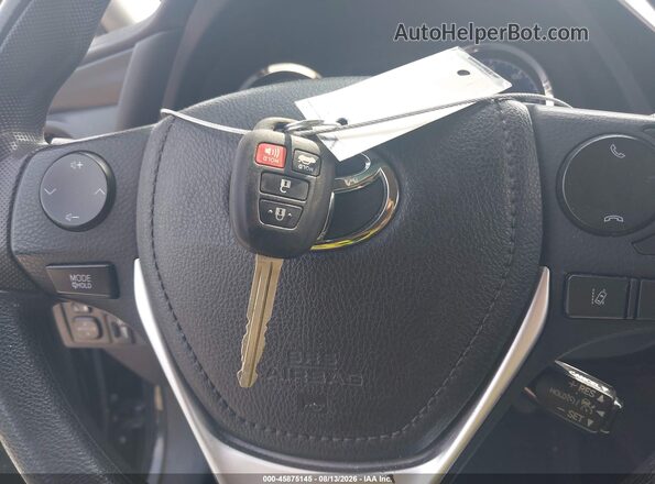 2T1BURHE7JC019072 2018 TOYOTA COROLLA Черный Вид панели приборов