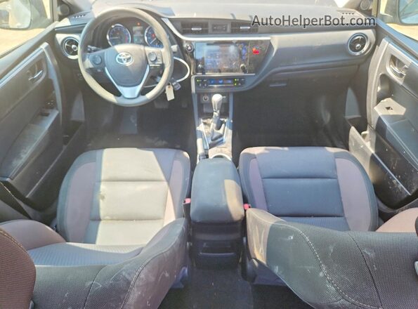 2T1BURHE7JC028595 2018 TOYOTA COROLLA Silver Вид панелі приладів