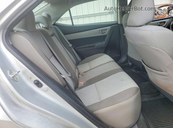 2T1BURHE7JC059667 2018 TOYOTA COROLLA Silver Rear seats view