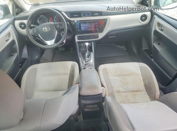 2T1BURHE7JC059667 2018 TOYOTA COROLLA Silver Dashboard view