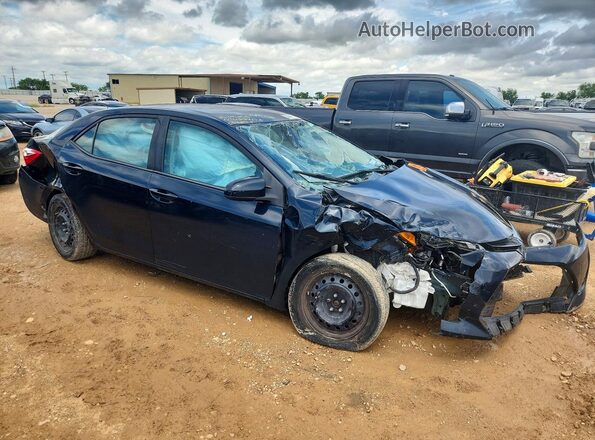 2T1BURHE7JC066893 2018 TOYOTA COROLLA Blue Front right