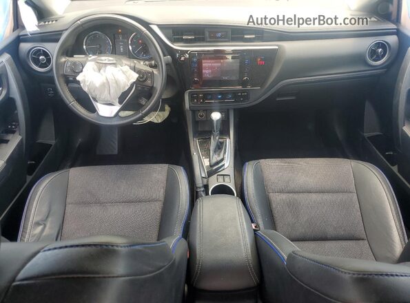 2T1BURHE7JC067610 2018 TOYOTA COROLLA Gray Vista del salpicadero