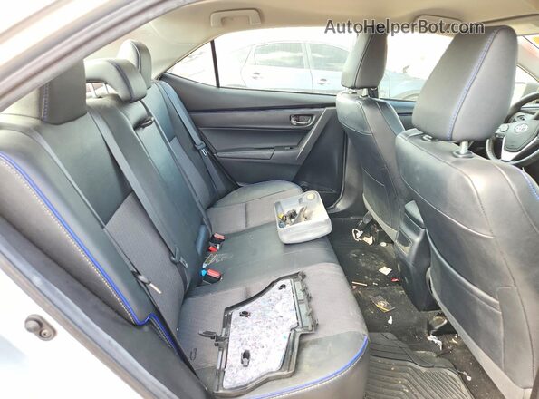 2T1BURHE7JC097433 2018 TOYOTA COROLLA Серебряный Вид задних сидений