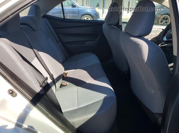 2T1BURHE7JC966550 2018 TOYOTA COROLLA Silver Հետևի նստատեղերի տեսք