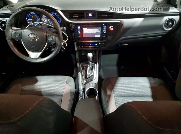 2T1BURHE7KC153940 2019 TOYOTA COROLLA Blue Dashboard view
