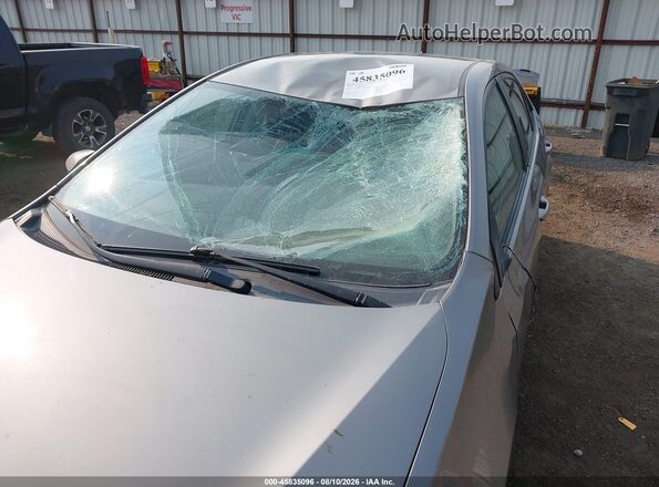 2T1BURHE8GC483660 2016 TOYOTA COROLLA Gold Vista frontal