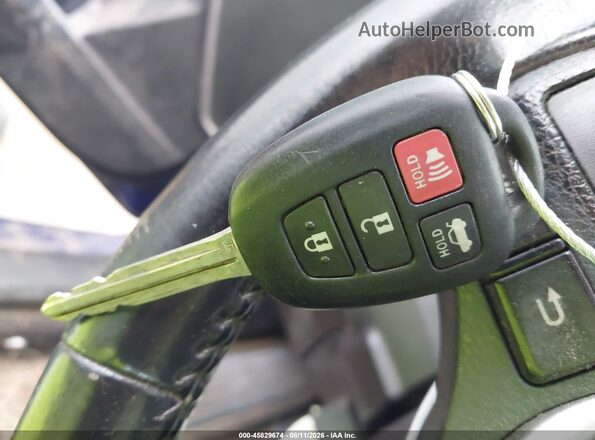 2T1BURHE8GC496960 2016 TOYOTA COROLLA Синий Вид панели приборов
