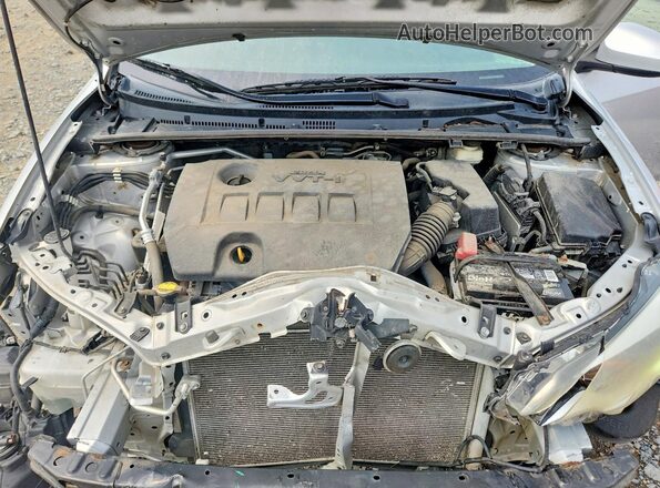 2T1BURHE8GC728859 2016 TOYOTA COROLLA Silver Rear interior view