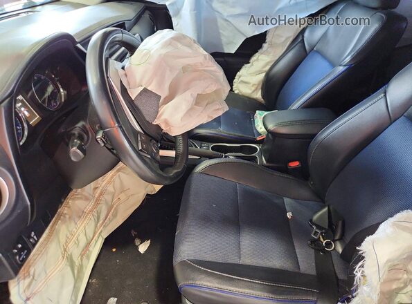 2T1BURHE8HC869173 2017 TOYOTA COROLLA White Front interior view