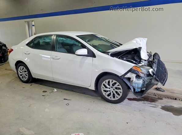 2T1BURHE8HC889066 2017 TOYOTA COROLLA White Front right