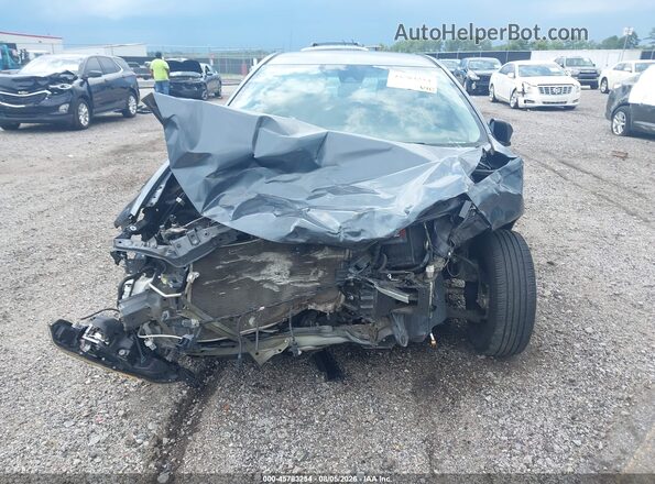 2T1BURHE8HC890007 2017 TOYOTA COROLLA Gray Widok z przodu