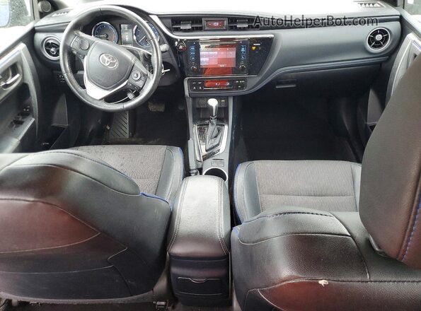 2T1BURHE8HC950190 2017 TOYOTA COROLLA Синий Вид панели приборов