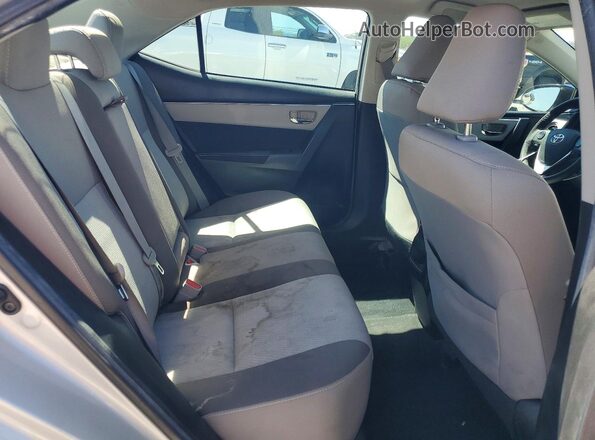 2T1BURHE8JC043963 2018 TOYOTA COROLLA Серебряный Вид задних сидений