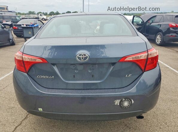 2T1BURHE8JC097361 2018 TOYOTA COROLLA Серый Вид сзади