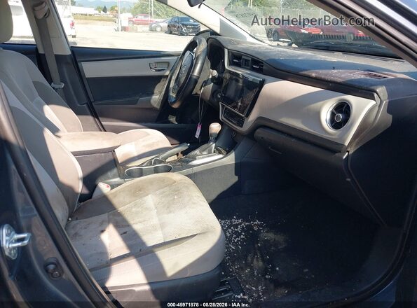 2T1BURHE8JC978058 2018 TOYOTA COROLLA Blue Вид салону спереду
