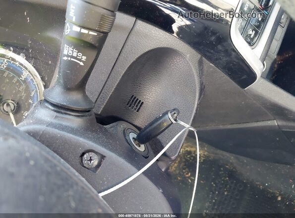 2T1BURHE8JC978058 2018 TOYOTA COROLLA Blue Вид панелі приладів