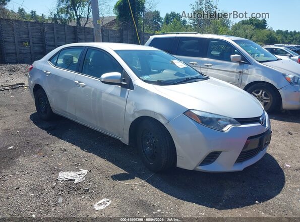 2T1BURHE9GC656375 2016 TOYOTA COROLLA Silver Widok z przodu