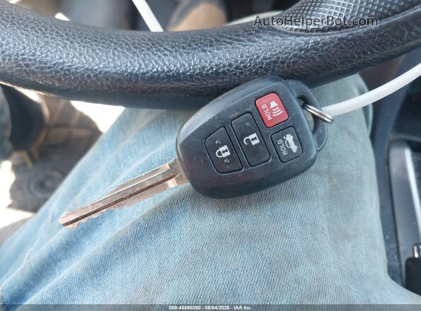2T1BURHE9GC656375 2016 TOYOTA COROLLA Silver Widok deski rozdzielczej