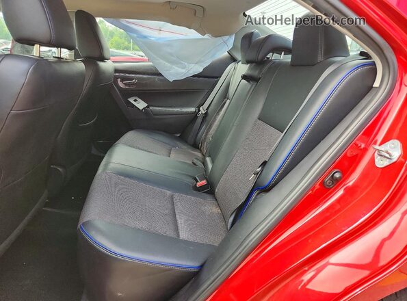 2T1BURHE9HC750516 2017 TOYOTA COROLLA Red Rear seats view