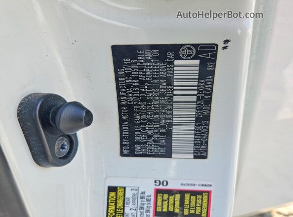 2T1BURHE9HC770488 2017 TOYOTA COROLLA White Widok komory silnika
