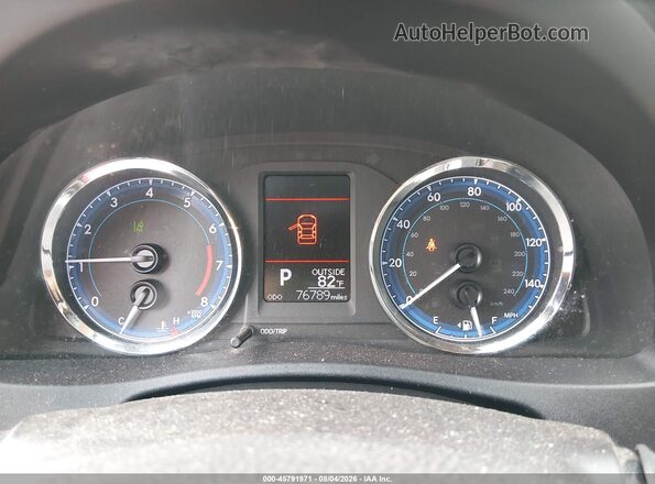 2T1BURHE9JC001527 2018 TOYOTA COROLLA Silver Հետևի նստատեղերի տեսք