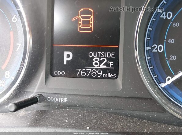 2T1BURHE9JC001527 2018 TOYOTA COROLLA Silver 