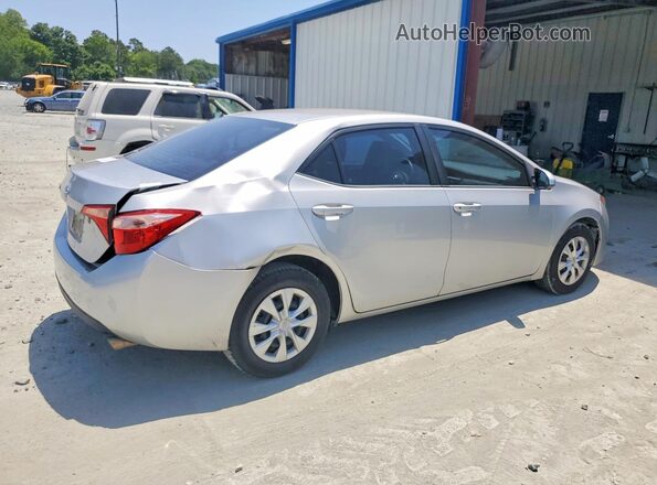 2T1BURHE9JC047763 2018 TOYOTA COROLLA Silver Задня права чверть
