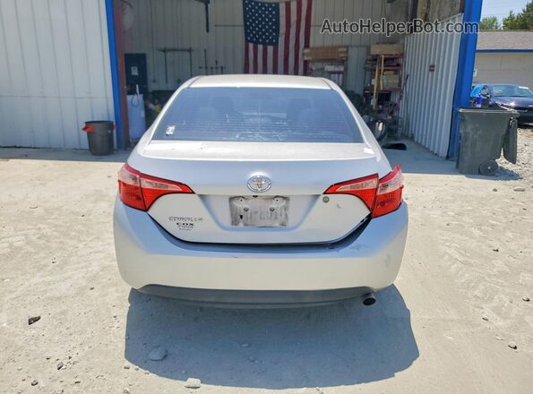 2T1BURHE9JC047763 2018 TOYOTA COROLLA Silver Вид ззаду
