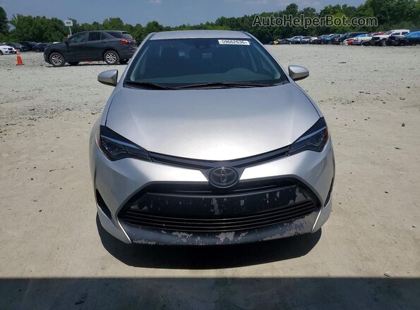 2T1BURHE9JC047763 2018 TOYOTA COROLLA Silver Вид спереду