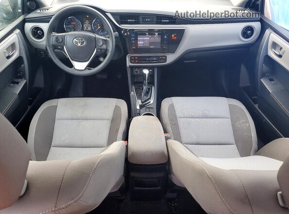 2T1BURHE9JC066460 2018 TOYOTA COROLLA Silver Dashboard view