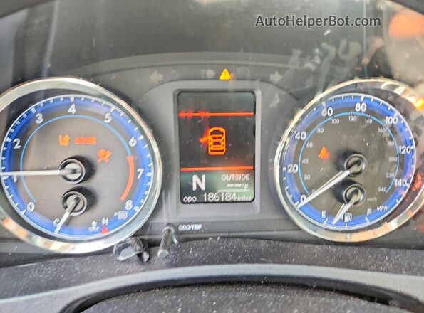 2T1BURHE9JC073439 2018 TOYOTA COROLLA Brown Սարքավորումների վահանակի տեսք