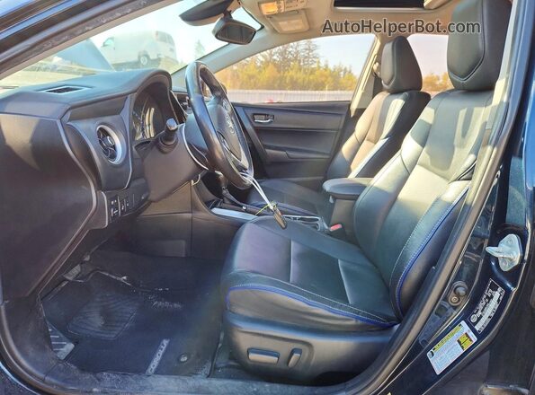 2T1BURHE9JC967859 2018 TOYOTA COROLLA Синий Вид салона спереди