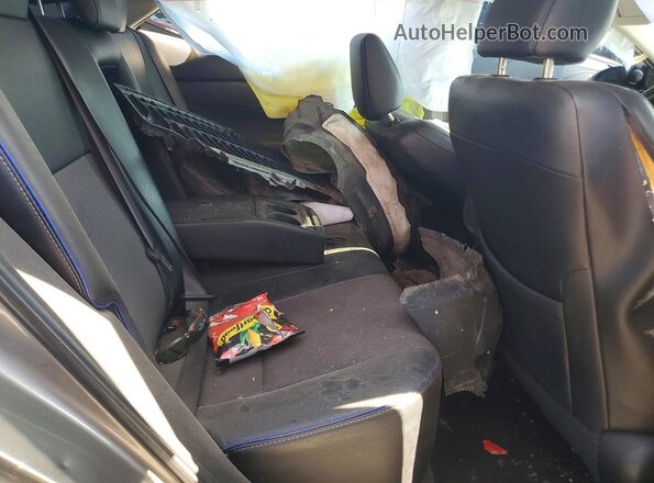2T1BURHE9JC977047 2018 TOYOTA COROLLA Gray Rear seats view