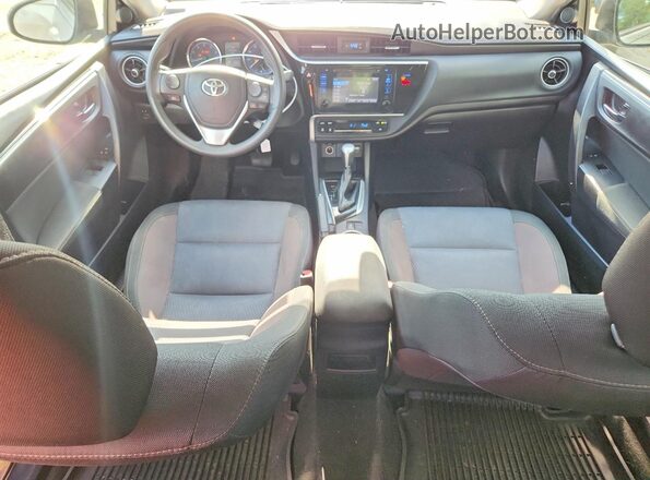 2T1BURHE9KC172540 2019 TOYOTA COROLLA Silver Widok deski rozdzielczej